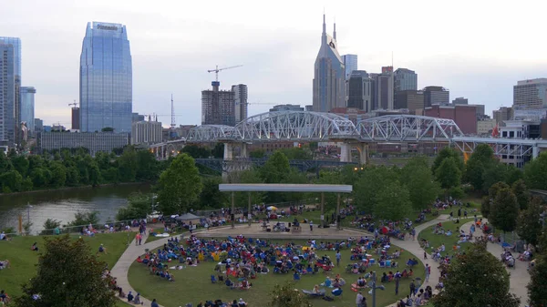 Nashville Cumberland Park - NASHVILLE, Stany Zjednoczone - 17 czerwca 2019 — Zdjęcie stockowe