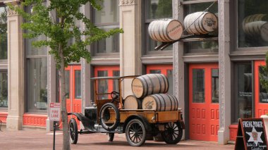 Louisville Kentucky 'deki Bourbon Fıçıları - LOUISVILLE, Birleşik Devletler - 14 Haziran 2019