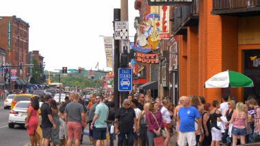Nashville Broadway, 17 Haziran 2019, NASHVILLE, Birleşik Devletler 'de yoğun bir yerdir.