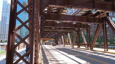Chicago sokaklarında metro rayları - Chicago, Birleşik Devletler - 11 Haziran 2019