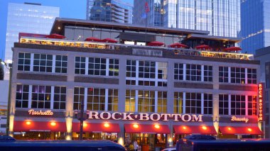 Broadway 'deki Rock Bottom Nashville - NASHVILLE, Birleşik Devletler - 17 Haziran 2019