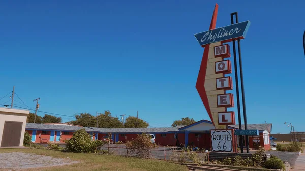 Motel Skyliner elegante na Route 66 — Fotografia de Stock