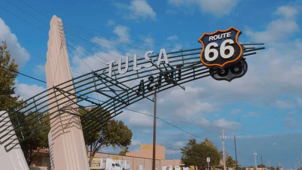 O famoso portão da Rota 66 em Tulsa Oklahoma — Fotografia de Stock