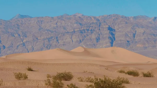 Národní park Death Valley - písečné duny Mesquite — Stock fotografie