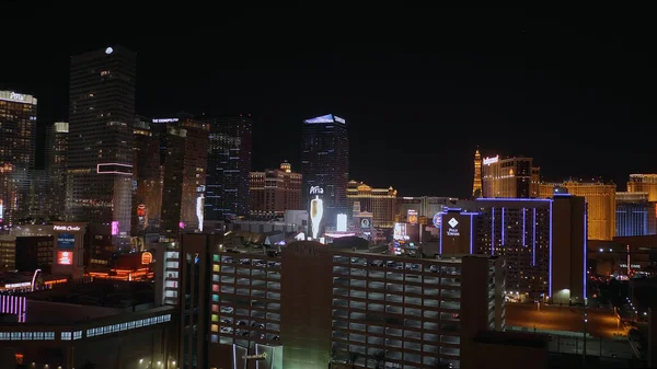 Incredibile Las Vegas di notte - i bellissimi hotel e casinò della Strip - LAS VEGAS-NEVADA, 11 ottobre 2017 — Foto Stock