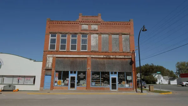 Vista de rua em uma pequena aldeia em Oklahoma na Route 66 - OKLAHOMA CITY-OKLAHOMA, OUTUBRO 21,2017 — Fotografia de Stock