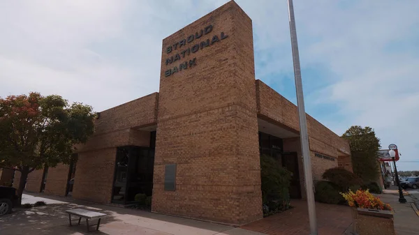 Stroud National Bank in Oklahoma - OKLAHOMA CITY-OKLAHOMA, OCTOBER 21,2017 — Stock Photo, Image