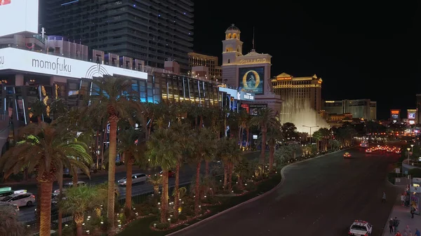 Vista del bulevar Las Vegas por la noche - la famosa franja - LAS VEGAS-NEVADA, 11 de octubre de 2017 —  Fotos de Stock