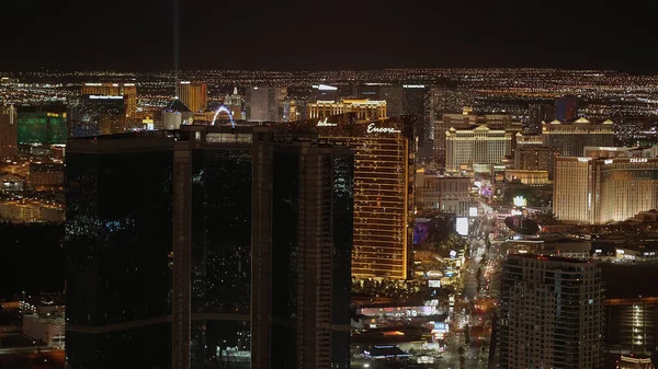 Vista aerea sulla città di Las Vegas di notte - LAS VEGAS-NEVADA, 11 ottobre 2017 — Foto Stock