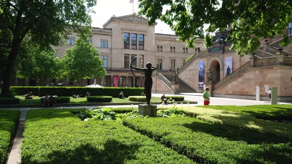 Berlin 'deki güzel müze adası - şehrin ünlü simgesi - BERLIN, ALMANY - 21 Mayıs 2018 — Stok fotoğraf