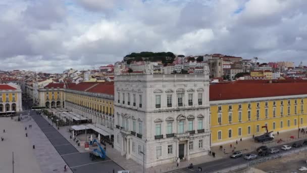 リスボンのコマース広場の上空からの眺めは プラド コマルシオと呼ばれます 中央市場広場 空中ドローン映像 — ストック動画