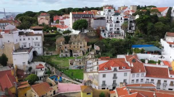 Uitzicht Vanuit Lucht Historische Wijk Alfama Lissabon Beelden Van Drone — Stockvideo