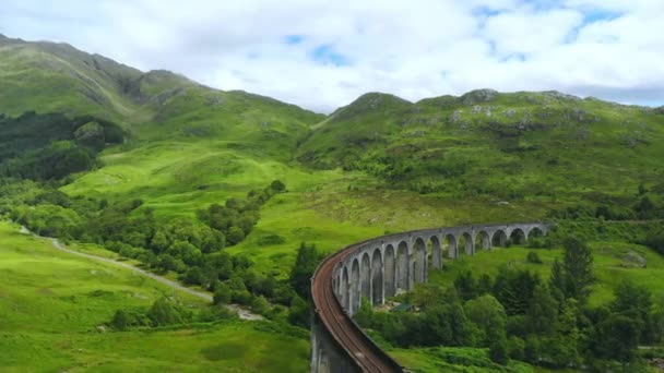 The Scottish Highlands - the famous Glenfinnan viaduct — Stock Video