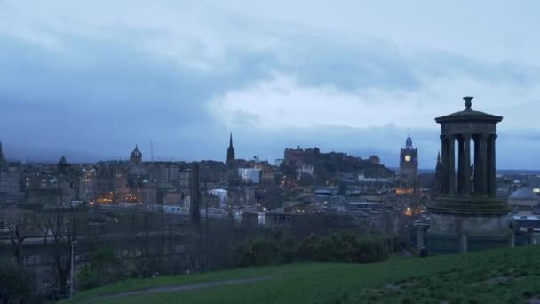 Vista aerea su Edimburgo da Calton Hill - EDINBURGH, SCOTLAND - 10 GENNAIO 2020 — Video Stock