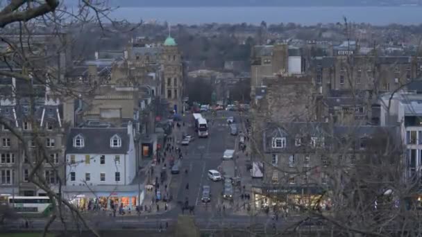 Aerial view over the city of Edinburgh in the evening - EDINBURGH, SCOTLAND - JANUARY 10, 2020 — Stock Video