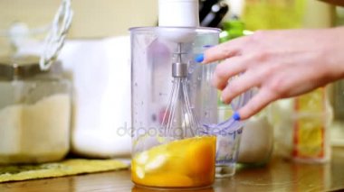 Mutfak tarifi omlet, sağlıklı gıda, pişirmek kolay fırçalamak birlikte,