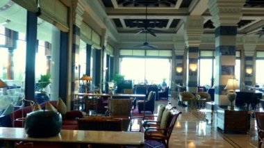 Dubai, Birleşik Arap Emirlikleri, BAE - 20 Kasım 2017: Otel Jumeirah Al Qasr Madinat, 5 yıldızlı otel bir harika Lounge iç