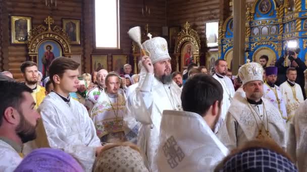 CHERKASY REGION, UKRAINE, OCTOBER 10, 2019: church ceremony. the consecration rite of newly built Church by Metropolitan Epiphany, head of united local Ukrainian Orthodox Church — Stock Video