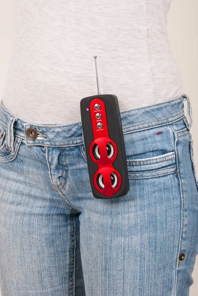 Odtwarzacz MP3 na białym tle Jean — Zdjęcie stockowe