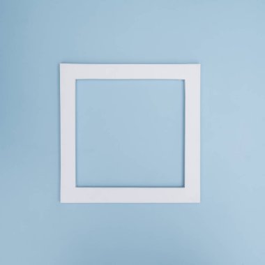 Bir renk arka plan üzerinde beyaz bir çerçeve