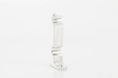 Beyaz arka plan üzerinde perde Polonyalılar için Gümüş destek