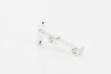 Beyaz arka plan üzerinde perde Polonyalılar için Gümüş destek