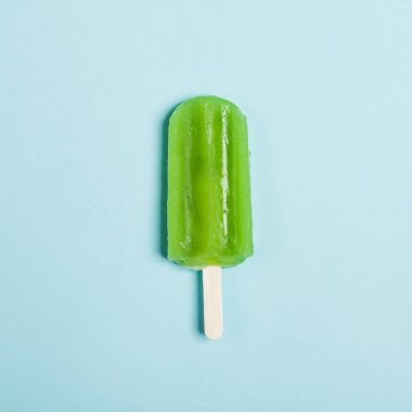 Lezzetli ve serinletici popsicles 