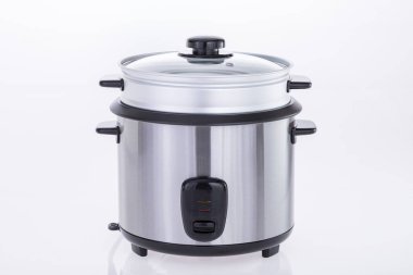 Bir elektrik pirinç Ocak izole