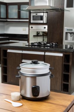 Mutfakta bir pirinç Ocak