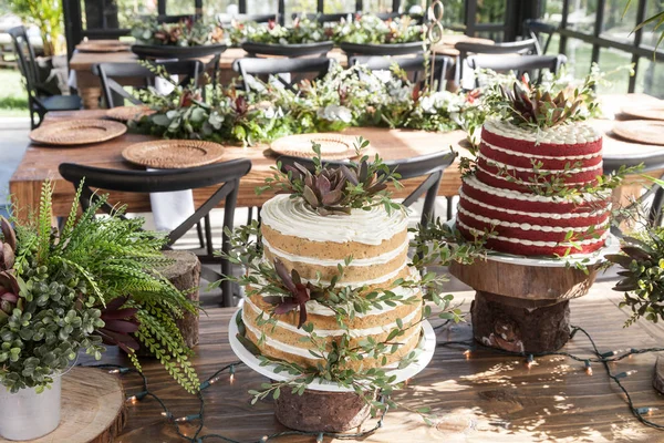 Due Torte Celebrazione Del Matrimonio — Foto Stock