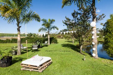 Lounge alanı dışında doğaçlama kanepeler Konuklar için