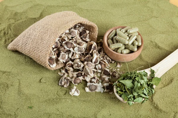 Moringa Nutričních Rostlinných Semen Listů Kapslí Nebo Prášku Moringa Oleifera — Stock fotografie