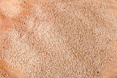 Beyaz quinoa tohumları, birçok sağlık yararları - Chenopodium quinoa ile bir superfood