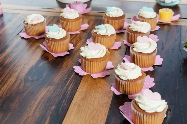 Mini Kuchen Für Empfang Dekoriert — Stockfoto