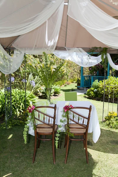 Bella Tenda Decorata Cerimonia Nuziale Romantico Matrimonio All Aperto — Foto Stock