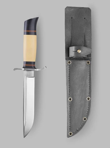 Coltello da combattimento con fodero — Foto Stock