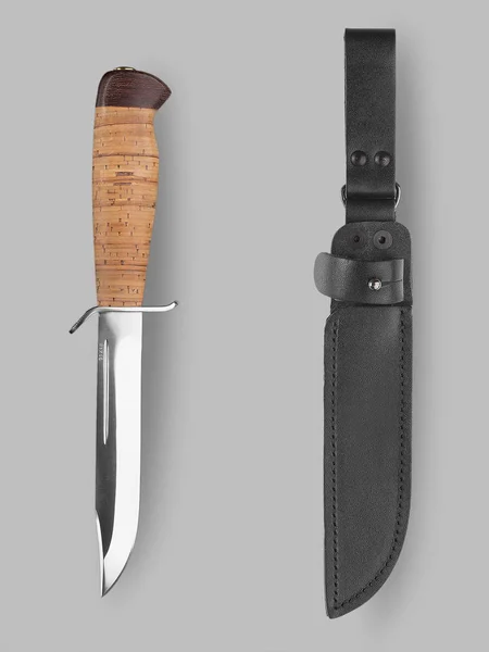 Στρατιωτικό μαχαίρι με θηκάρι — Φωτογραφία Αρχείου