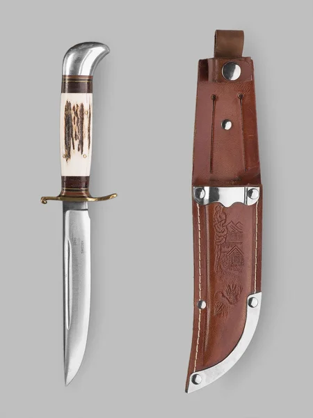 Coltello militare con fodero — Foto Stock