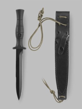Kılıç kını ile askeri bıçak