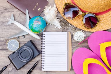 Aksesuarlar kostümleri seyahat. Pasaportlar, Bagaj, tra maliyetini