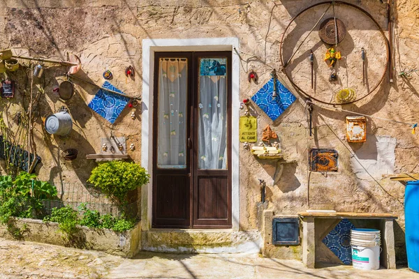 Italia Sicilia Provincia Trapani Erice Abril 2019 Entrada Residencia Decorada — Foto de Stock