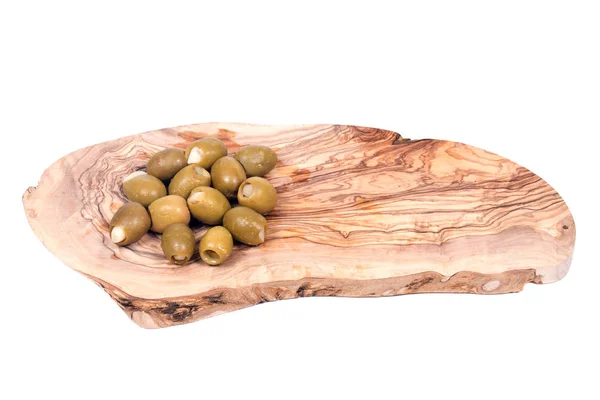 Kolossale Oliven von Hand mit Knoblauchhandschuhen gefüllt — Stockfoto