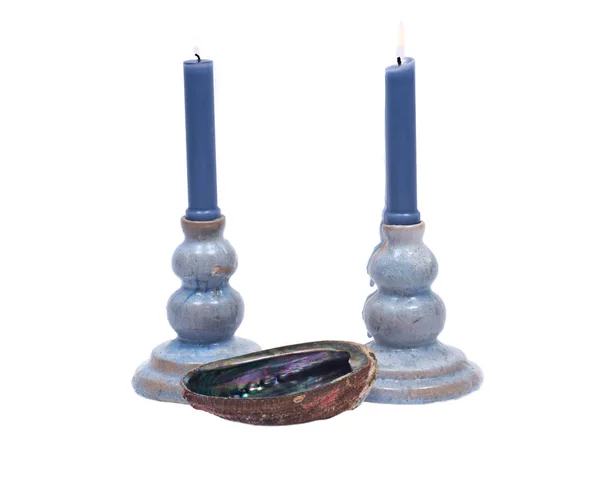 Blå lera keramiska candle innehavaren och blått ljus — Stockfoto