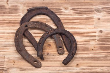 Eski paslı vintage iyi şanslar at nalı