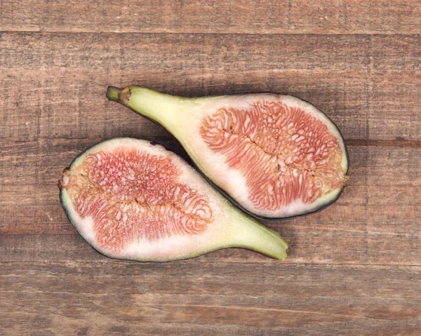 Fresh ripe organic figs — Stock Photo, Image