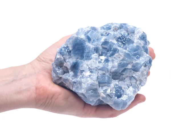 Frauenhand mit blauem Calcit-Cluster — Stockfoto