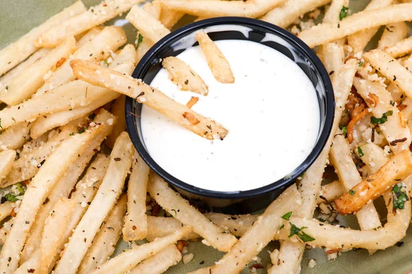 Fras Parmesanas Garlicas Con Salsa Inmersión Rancho Plato Cerámica Verde —  Fotos de Stock