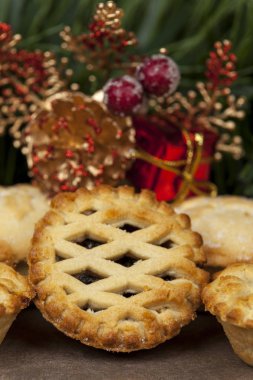 Kafes üst börek ve bazı Noel süsleri