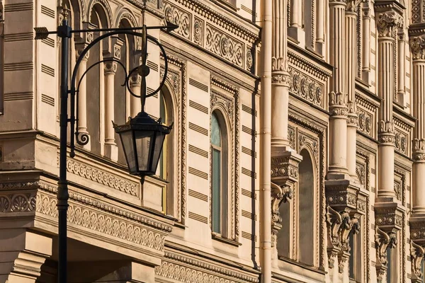 Saint Petersburg Gatlykta Bakgrunden Ett Hus Gatan Pestel — Stockfoto