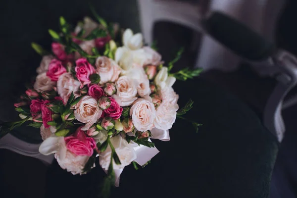 Hermoso ramo de novia de boda . —  Fotos de Stock